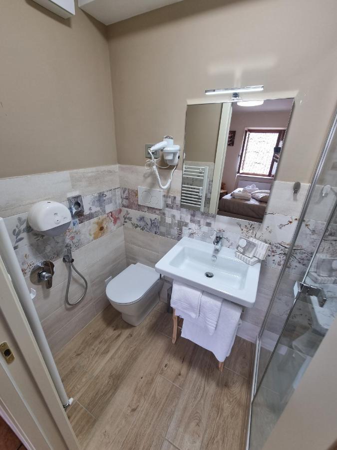 Lucyben Guesthouse Cascia Buitenkant foto